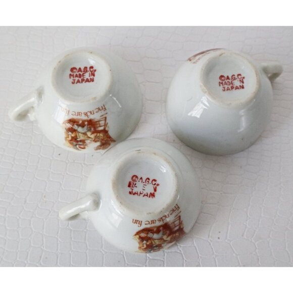 Vintage Holly Hobbie Vase & 3 Child's Tea Set Cups and Saucers - Picture 8 of 8